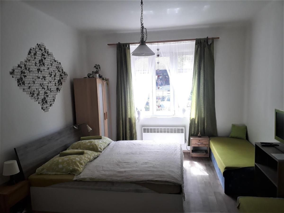 Apartmany Karlstejn Exterior photo